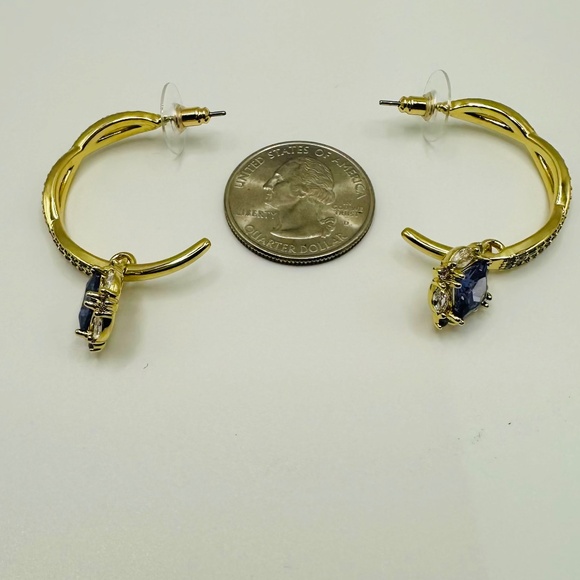 ✨ Bomb Party “She’s A Ten” Earrings ✨ - Picture 5 of 5